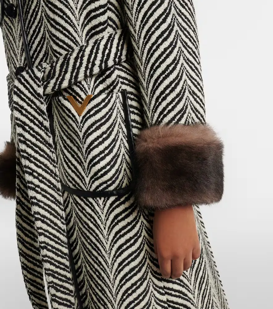 Valentino VGold shearling-trimmed wool-blend coat | Thumbnail 3 Valentino VGold shearling-trimmed wool-blend coat | Thumbnail 3