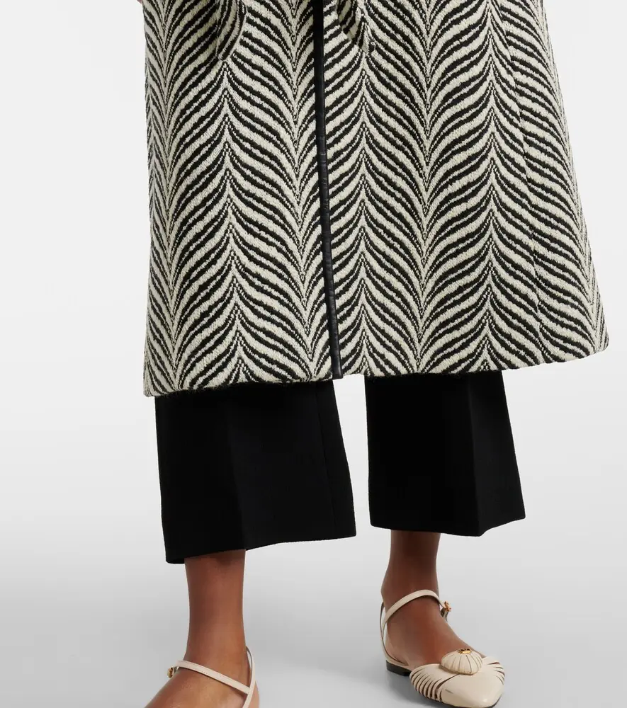Valentino VGold shearling-trimmed wool-blend coat | Thumbnail 4 Valentino VGold shearling-trimmed wool-blend coat | Thumbnail 4