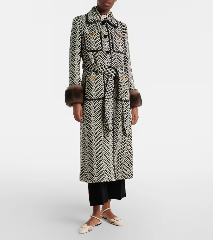 Valentino VGold shearling-trimmed wool-blend coat | Thumbnail 5 Valentino VGold shearling-trimmed wool-blend coat | Thumbnail 5