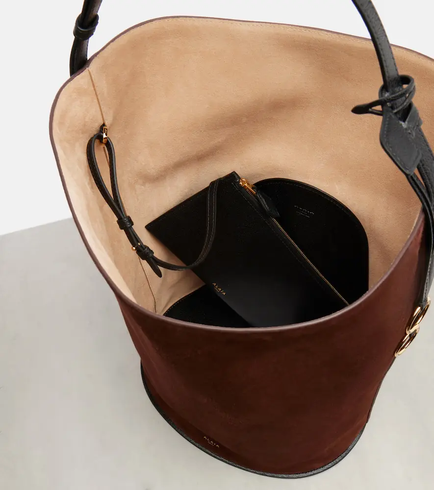Alaïa Alaïa Hip Large leather-trimmed suede bucket bag | Thumbnail 2