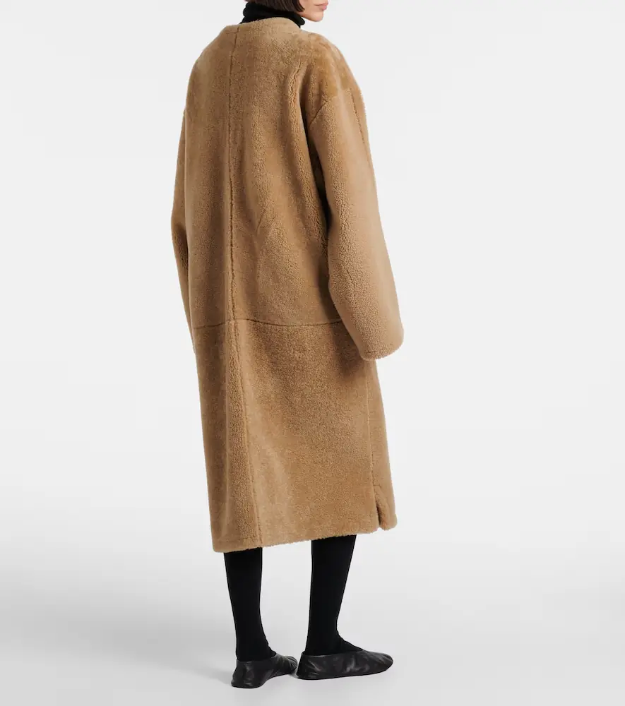 The Row Narol shearling coat | Thumbnail 3