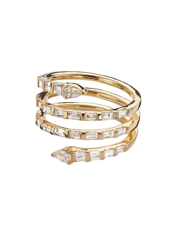 18kt gold ring with diamonds