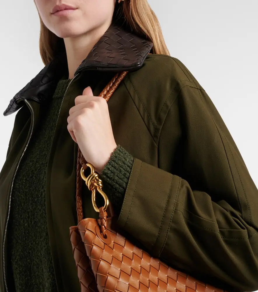 Bottega Veneta Andiamo Small Intrecciato leather tote bag | Thumbnail 5 Bottega Veneta Andiamo Small Intrecciato leather tote bag | Thumbnail 5