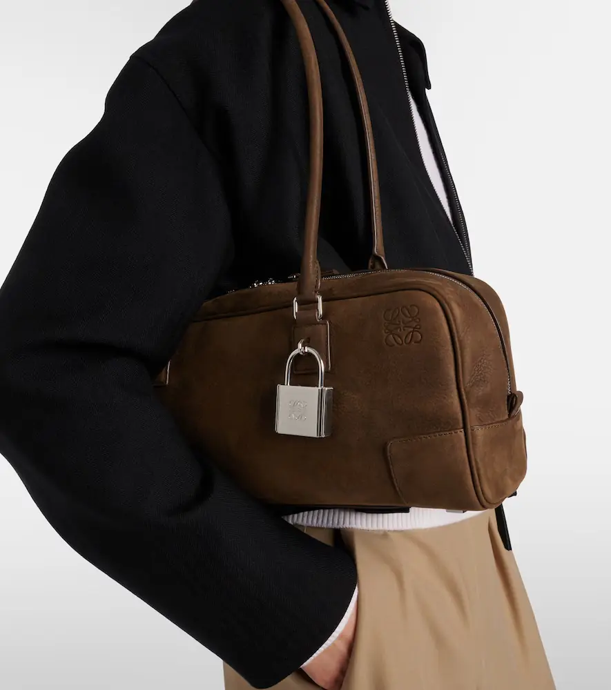 Loewe Amazona 31 leather shoulder bag | Thumbnail 6 Loewe Amazona 31 leather shoulder bag | Thumbnail 6