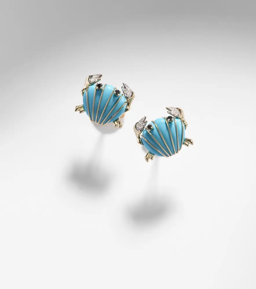 Yvonne Léon Yvonne Léon Crabe Coquillage 9kt gold earrings with gemstones | Thumbnail 5 Yvonne Léon Yvonne Léon Crabe Coquillage 9kt gold earrings with gemstones | Thumbnail 5