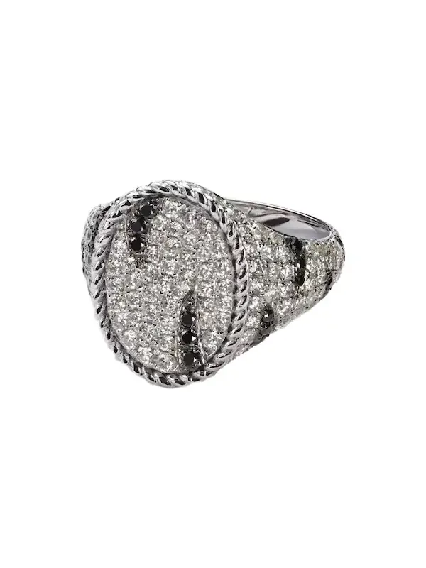 Yvonne Léon Zèbre 18kt white gold pinky ring with diamonds
