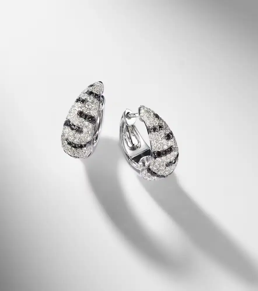 Yvonne Léon Zèbre 18kt white gold hoop earrings with diamonds | Thumbnail 5 Yvonne Léon Zèbre 18kt white gold hoop earrings with diamonds | Thumbnail 5