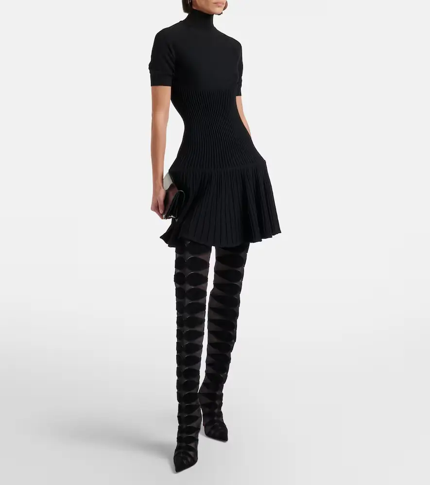 Christian Louboutin Circus Max Botta Alta 100 over-the-knee boots | Thumbnail 5 Christian Louboutin Circus Max Botta Alta 100 over-the-knee boots | Thumbnail 5
