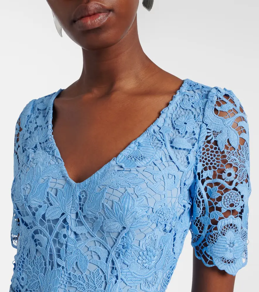 Monique Lhuillier Belted lace midi dress | Thumbnail 5