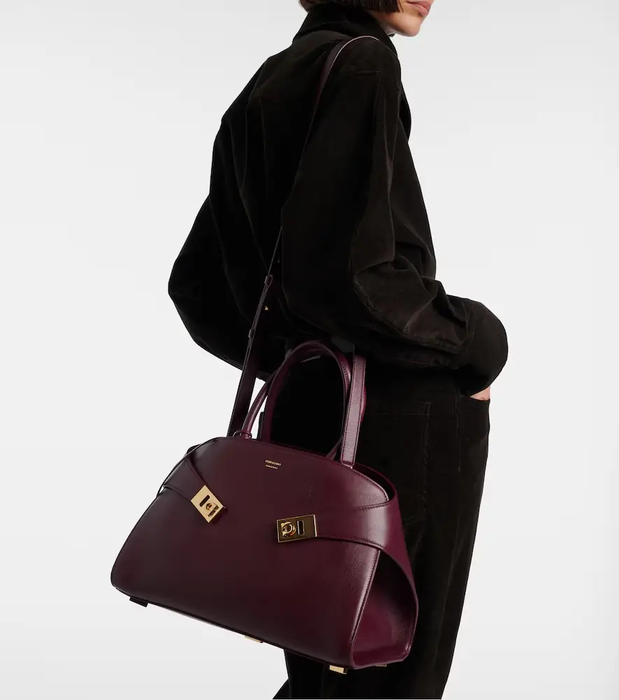 Ferragamo Hug Medium leather tote bag | Thumbnail 7 Ferragamo Hug Medium leather tote bag | Thumbnail 7