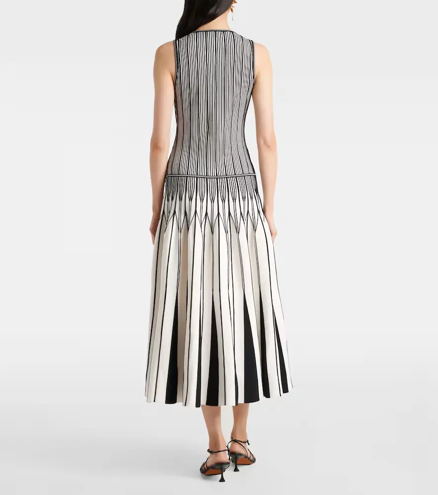 Simkhai Oaklen knitted midi dress | Thumbnail 2