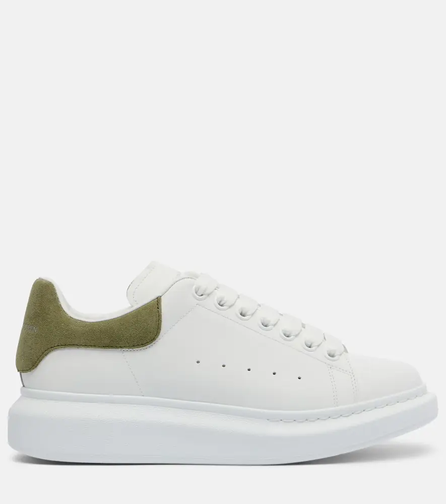 Alexander McQueen Oversized leather sneakers | Thumbnail 2