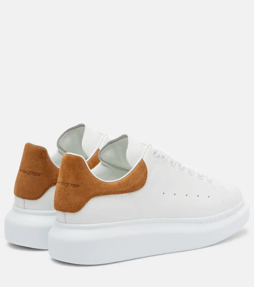 Alexander McQueen Oversized leather sneakers | Thumbnail 4 Alexander McQueen Oversized leather sneakers | Thumbnail 4
