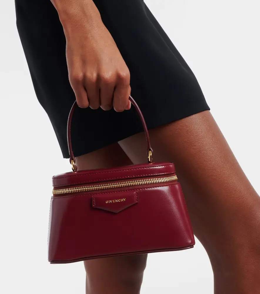 Givenchy Antigona leather vanity bag | Thumbnail 6 Givenchy Antigona leather vanity bag | Thumbnail 6