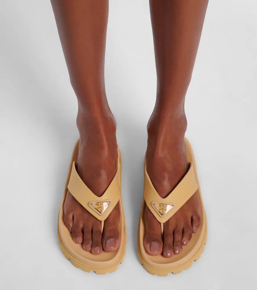 Prada Logo thong sandals | Thumbnail 6