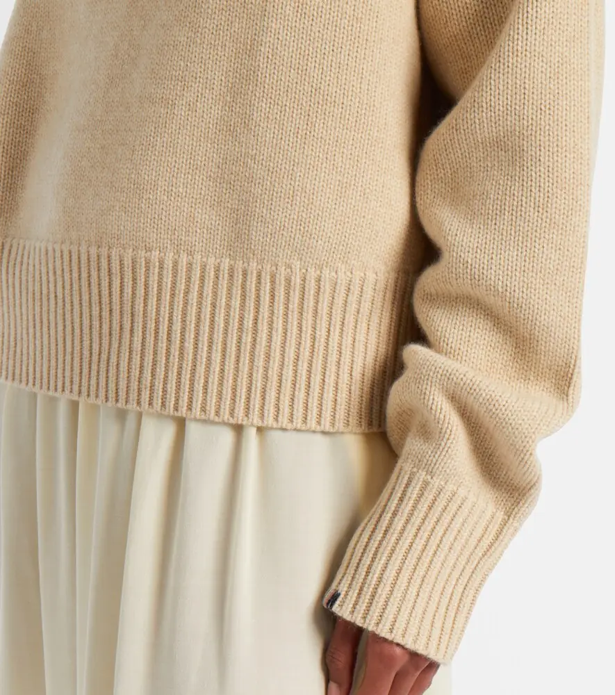 Extreme Cashmere N°434 Crop Xtra cashmere turtleneck sweater | Thumbnail 4 Extreme Cashmere N°434 Crop Xtra cashmere turtleneck sweater | Thumbnail 4