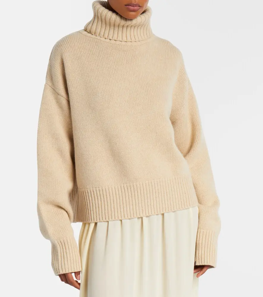 Extreme Cashmere N°434 Crop Xtra cashmere turtleneck sweater | Thumbnail 5 Extreme Cashmere N°434 Crop Xtra cashmere turtleneck sweater | Thumbnail 5