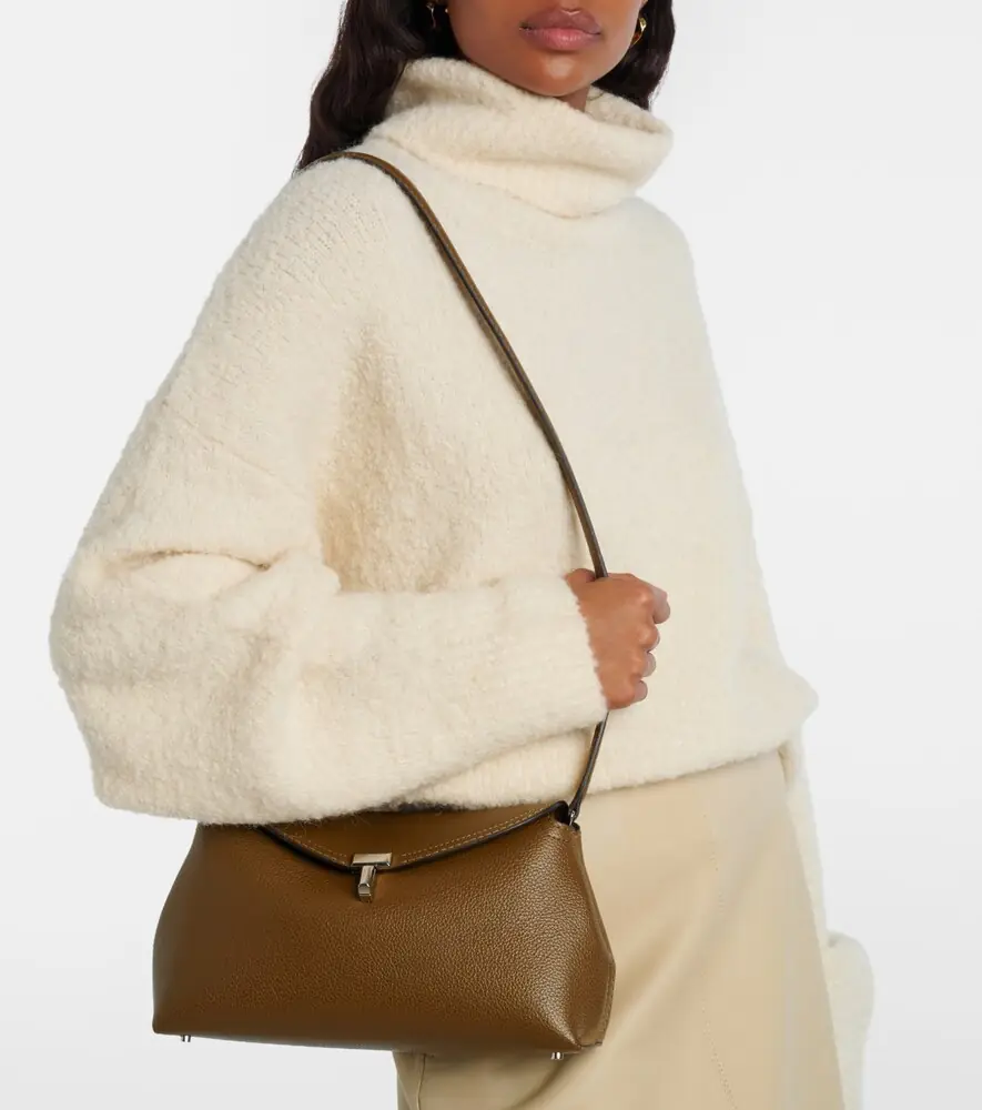 TOTEME T-Lock leather clutch | Thumbnail 5 TOTEME T-Lock leather clutch | Thumbnail 5
