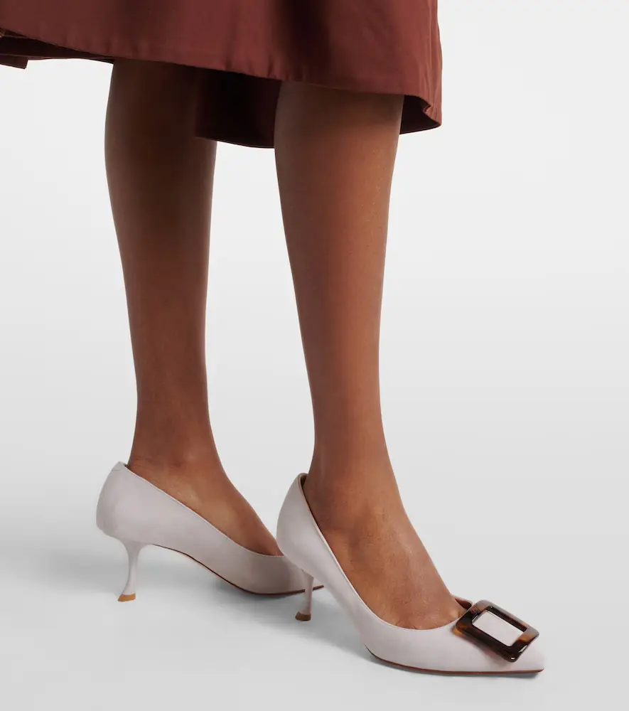 Roger Vivier Viv' in The City suede pumps | Thumbnail 5