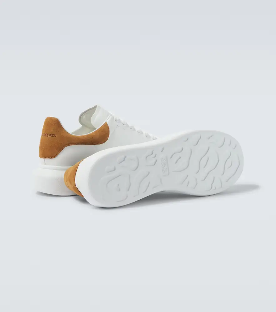 Alexander McQueen Oversized leather sneakers | Thumbnail 2 Alexander McQueen Oversized leather sneakers | Thumbnail 2