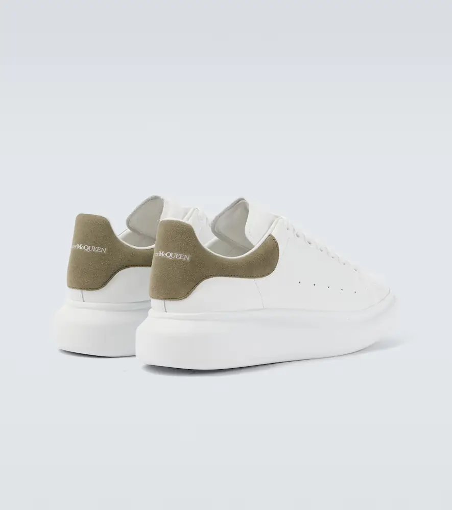 Alexander McQueen Oversized leather sneakers | Thumbnail 3 Alexander McQueen Oversized leather sneakers | Thumbnail 3