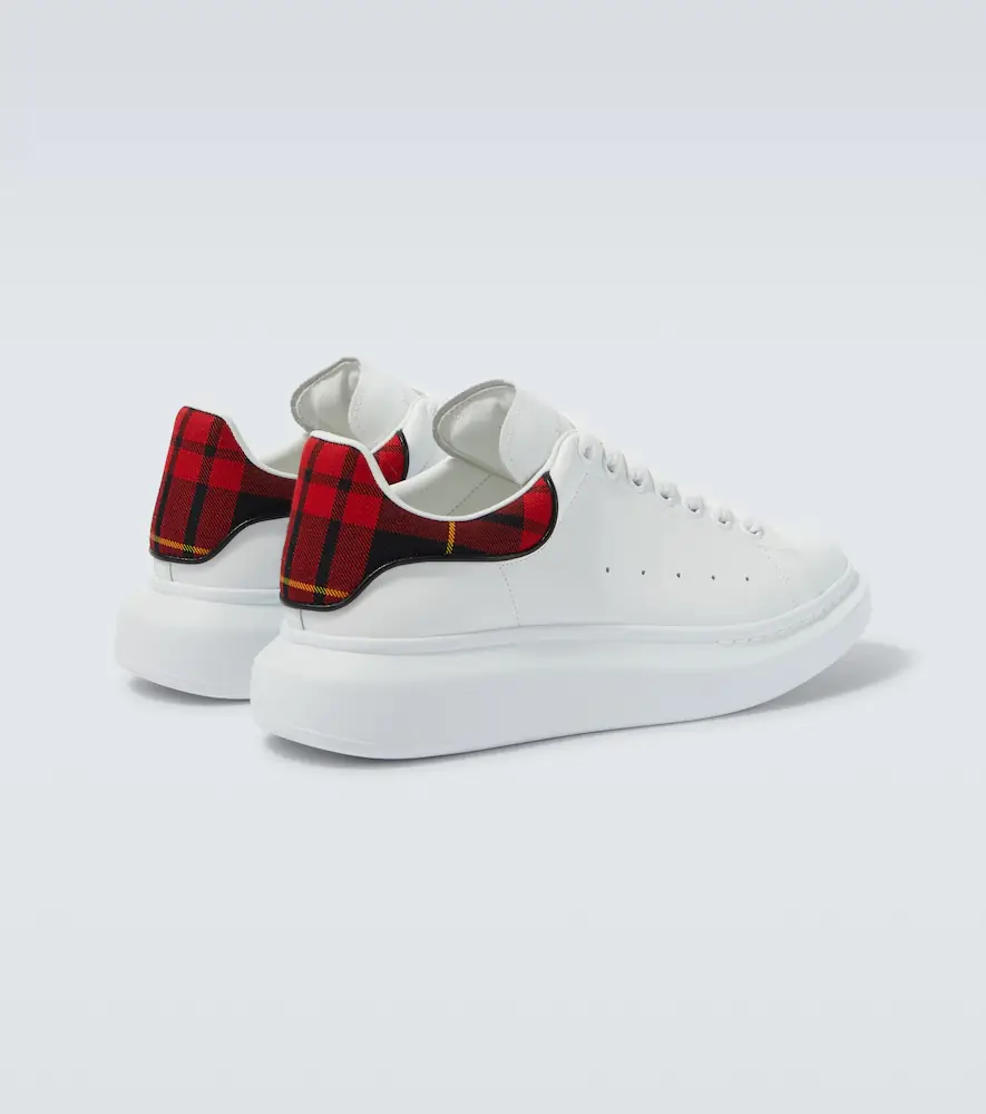 Alexander McQueen Oversized leather sneakers | Thumbnail 3 Alexander McQueen Oversized leather sneakers | Thumbnail 3
