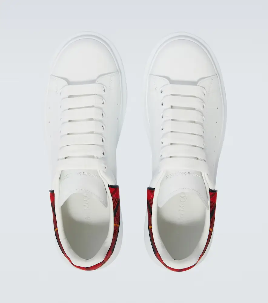 Alexander McQueen Oversized leather sneakers | Thumbnail 6 Alexander McQueen Oversized leather sneakers | Thumbnail 6