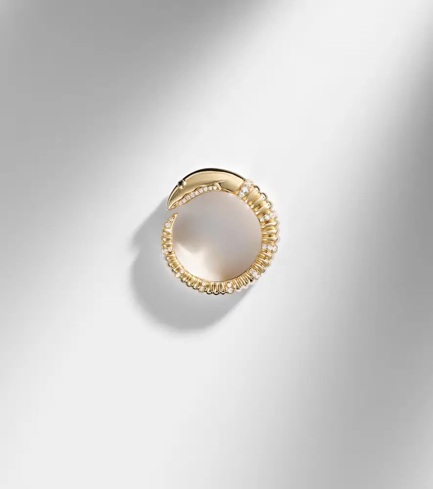 Yvonne Léon Écrevisse 9kt gold ring with diamonds | Thumbnail 5