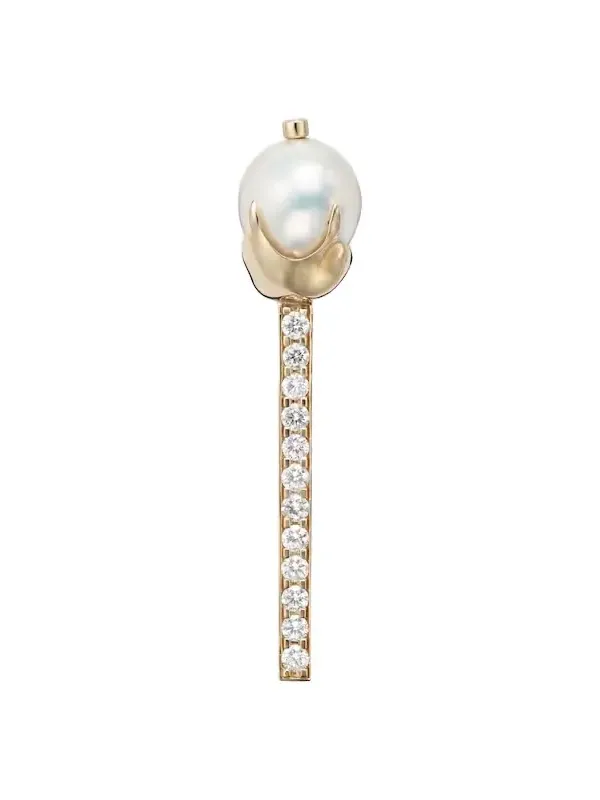 14kt gold brooch with diamonds and pearls 14kt gold brooch with diamonds and pearls