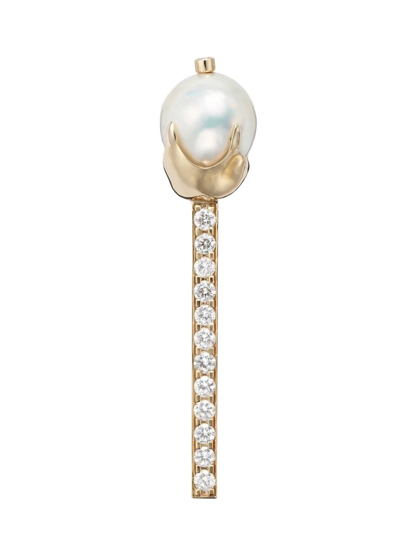 14kt gold brooch with diamonds and pearls 14kt gold brooch with diamonds and pearls