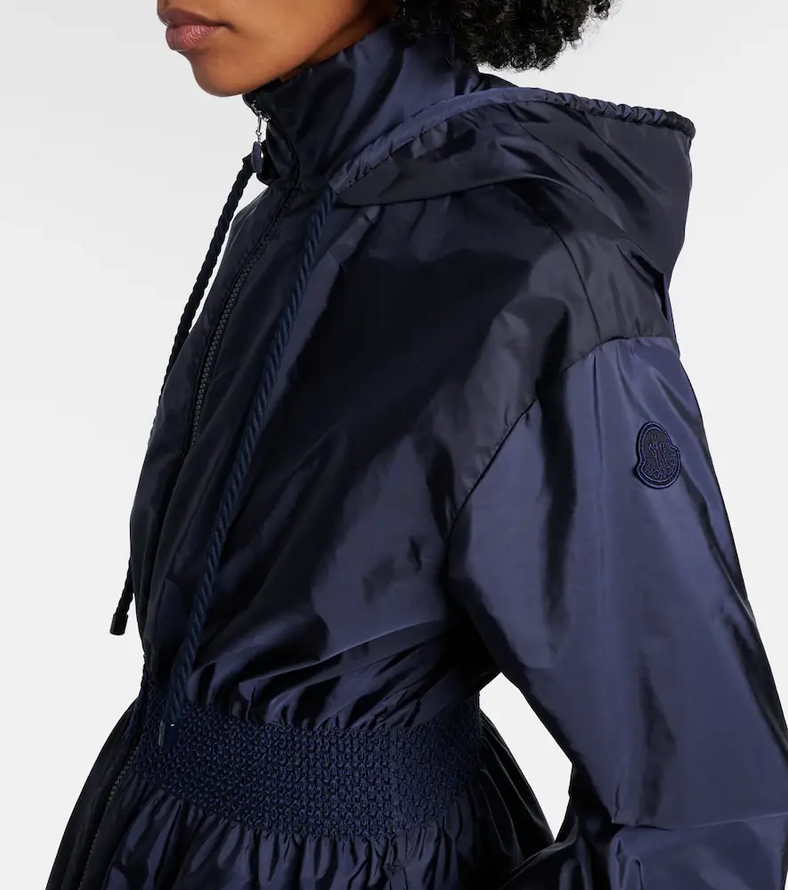 Moncler Liriope raincoat | Thumbnail 3
