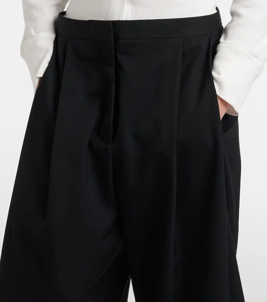 The Row Kalyan wool Bermuda shorts | Thumbnail 2