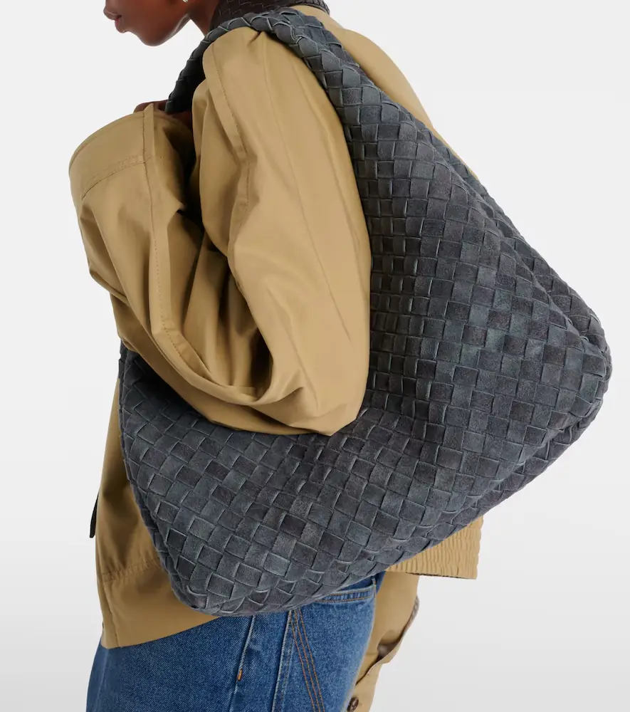 Bottega Veneta Campana Intrecciato Large suede tote bag | Thumbnail 4 Bottega Veneta Campana Intrecciato Large suede tote bag | Thumbnail 4
