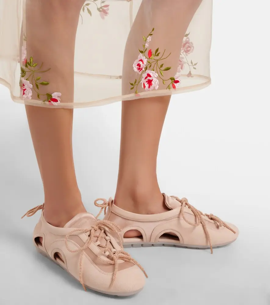 Simone Rocha Cutout suede-trimmed satin sneakers | Thumbnail 6