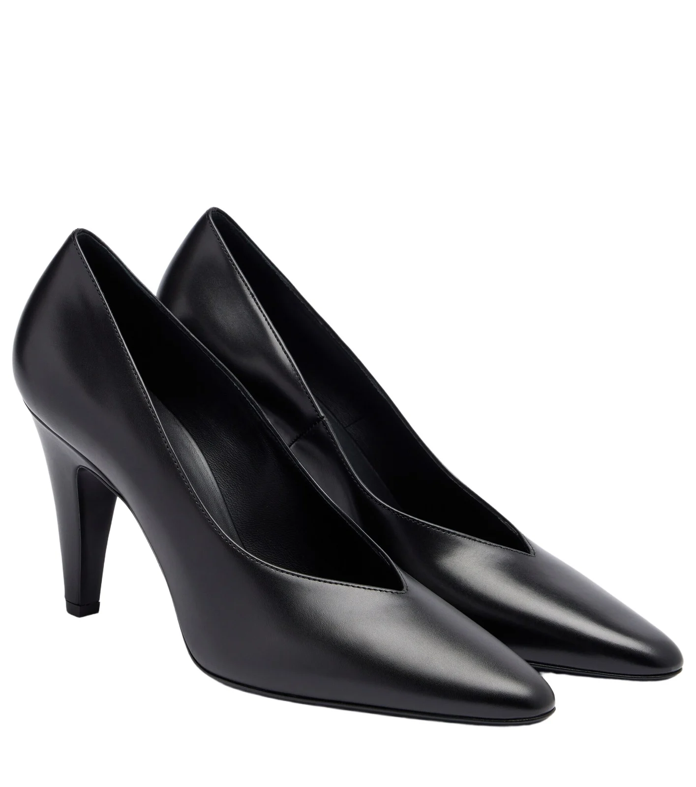 Leather pumps