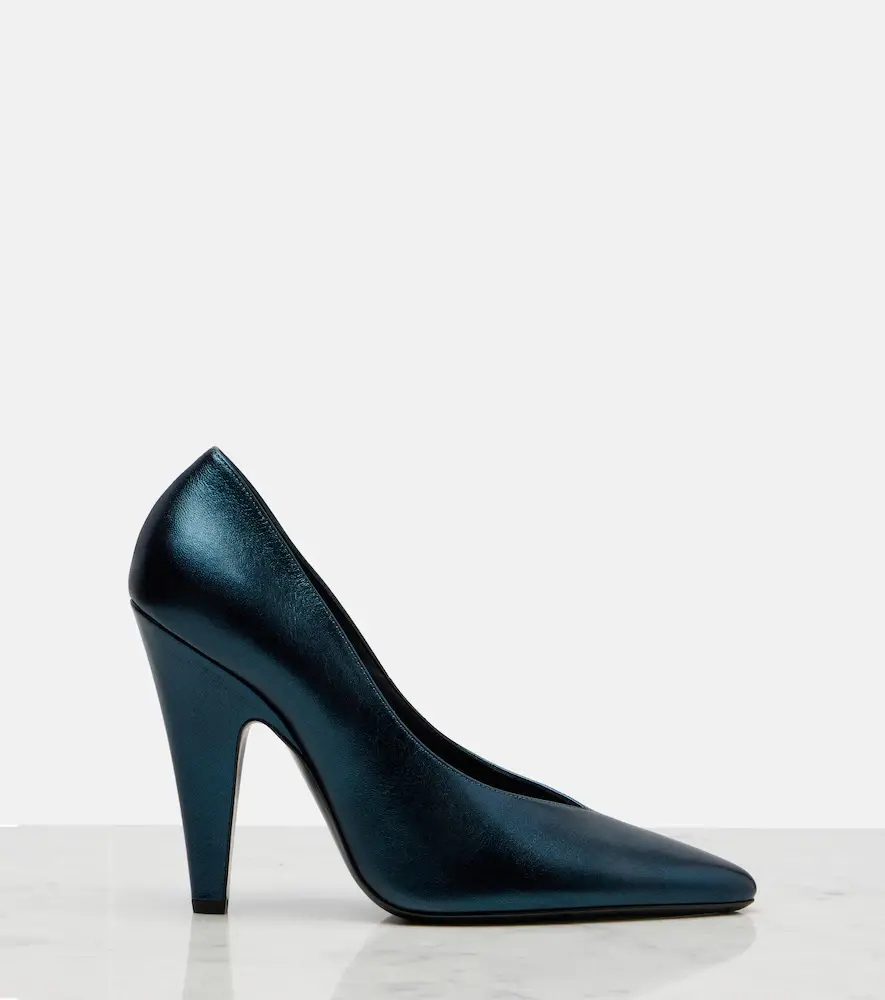 ALAÏA Cone leather pumps | Thumbnail 6