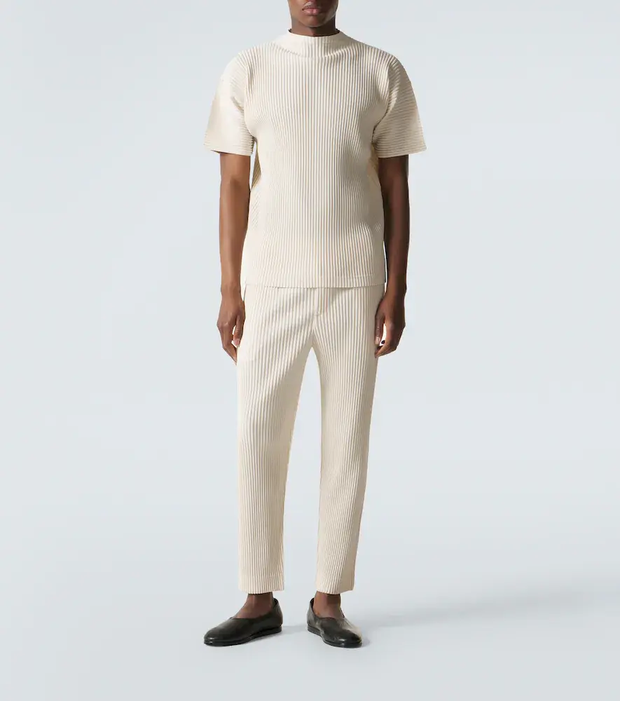 Homme Plissé Issey Miyake Monthly Colors: March pleated T-shirt | Thumbnail 2 Homme Plissé Issey Miyake Monthly Colors: March pleated T-shirt | Thumbnail 2