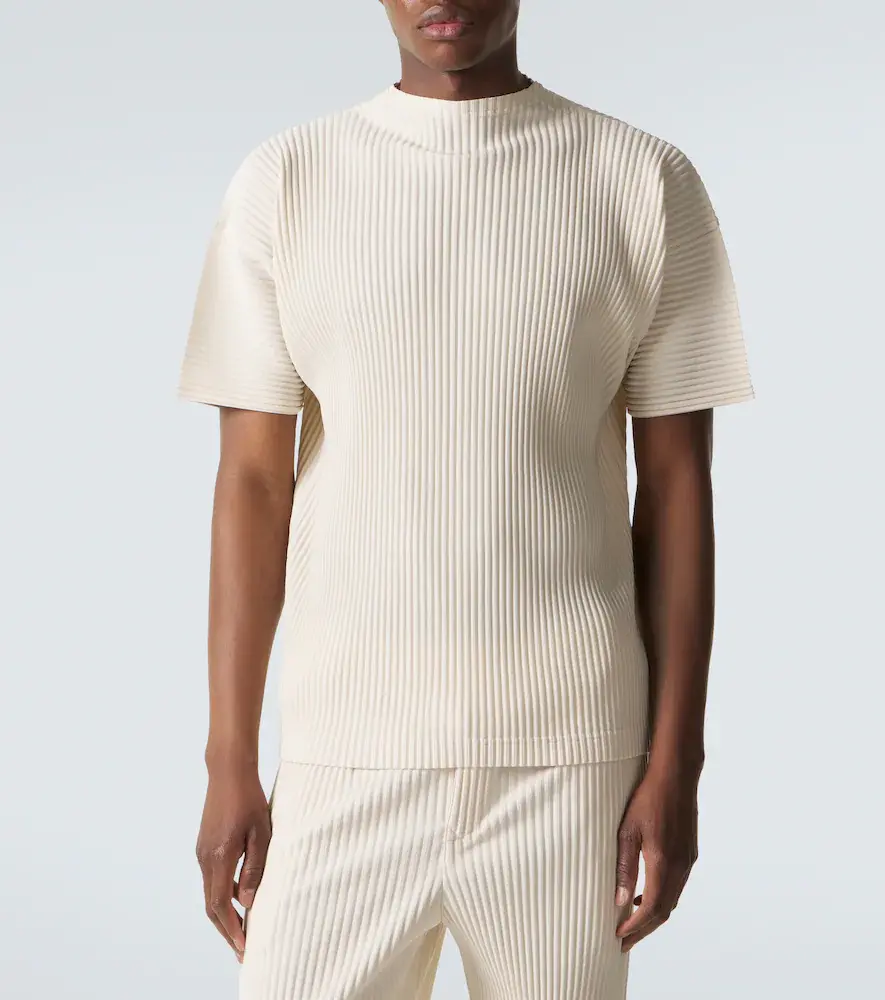 Homme Plissé Issey Miyake Monthly Colors: March pleated T-shirt | Thumbnail 4 Homme Plissé Issey Miyake Monthly Colors: March pleated T-shirt | Thumbnail 4