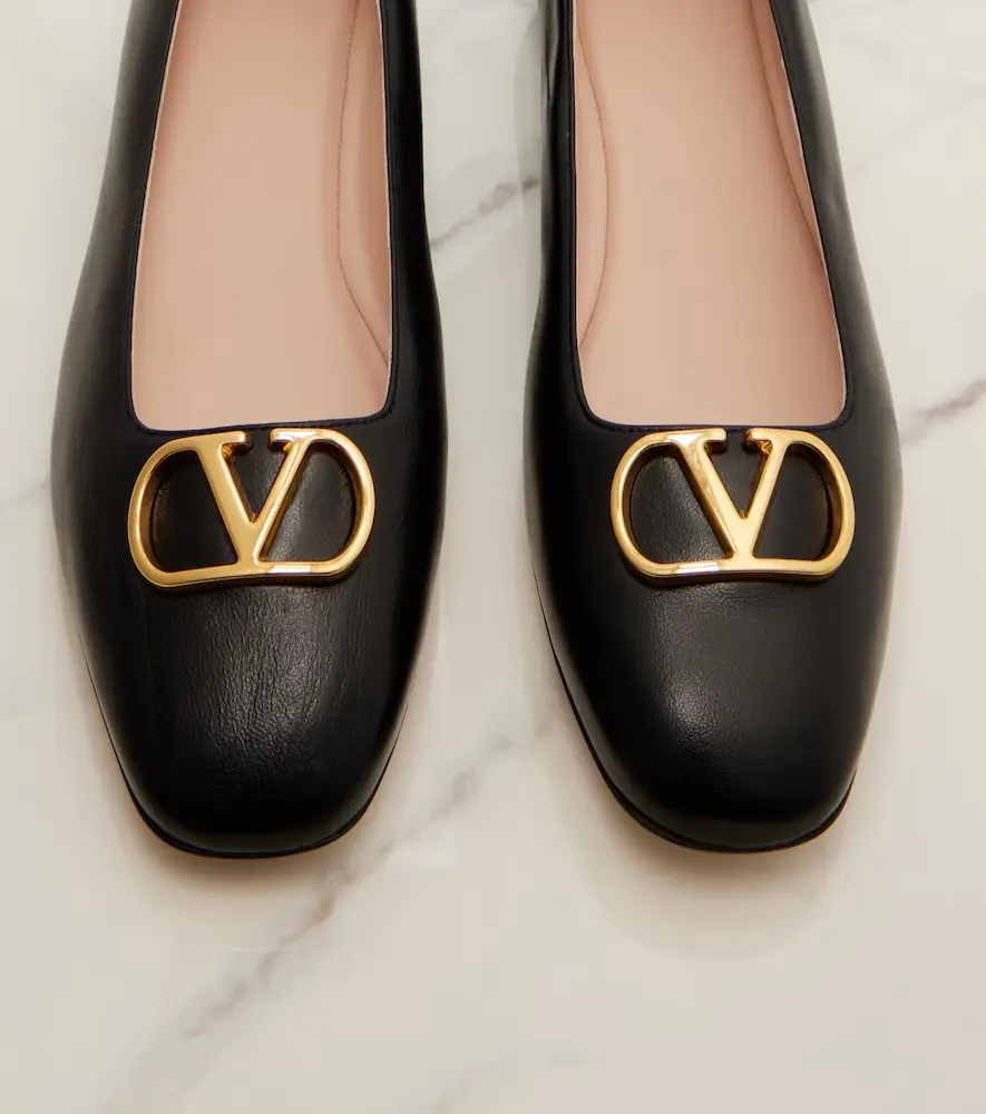 Valentino Garavani VLogo leather ballet flats | Thumbnail 2 Valentino Garavani VLogo leather ballet flats | Thumbnail 2