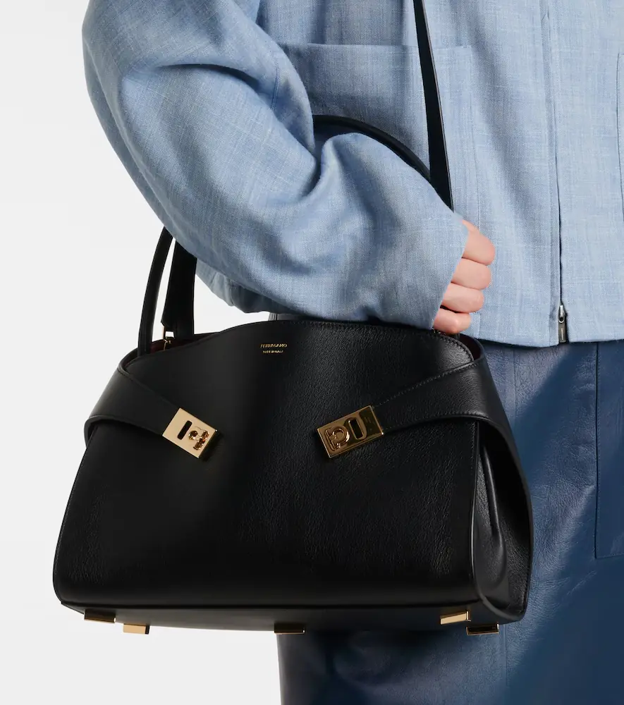 Ferragamo Hug Soft Medium leather shoulder bag | Thumbnail 4 Ferragamo Hug Soft Medium leather shoulder bag | Thumbnail 4