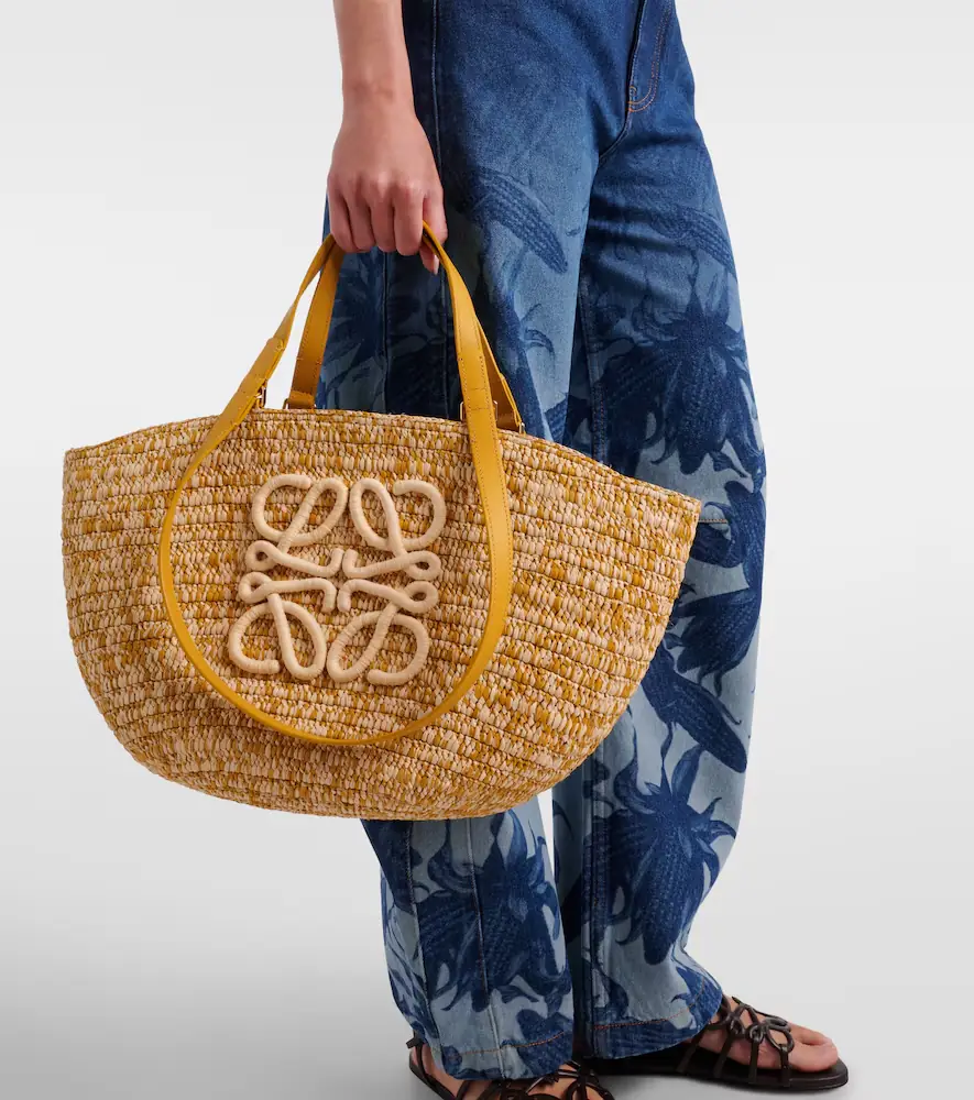 Loewe Paula's Ibiza Eclipse Medium raffia basket bag | Thumbnail 3