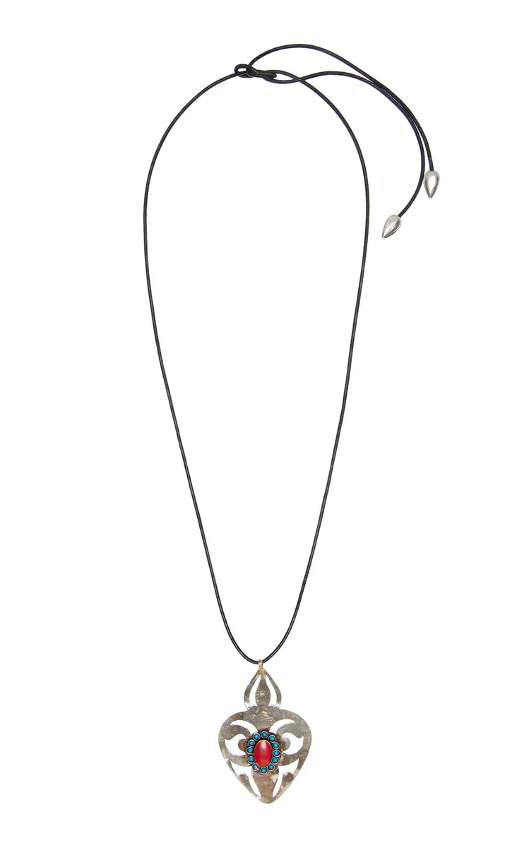 Vertigo Exclusive Large Heart Emulet | Image 1 Vertigo Exclusive Large Heart Emulet | Image 1