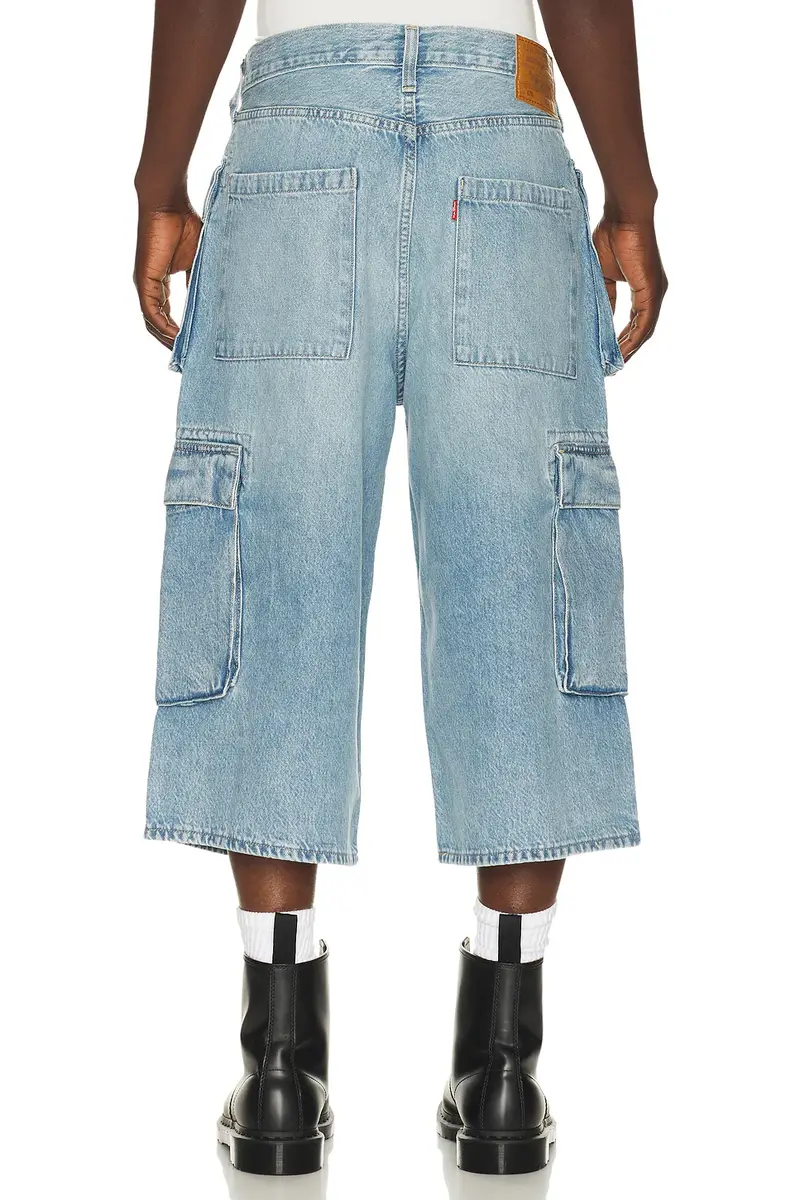 Levi's 478 Baggy Capri Cargo Jeans | Thumbnail 3 Levi's 478 Baggy Capri Cargo Jeans | Thumbnail 3