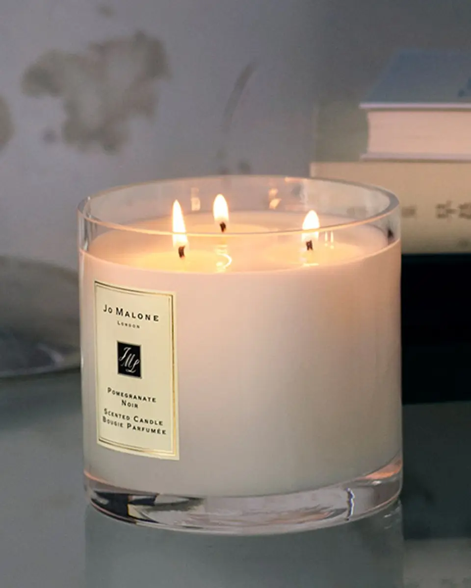 Jo Malone London Pomegranate Noir Luxury Candle, 2.5kg | Thumbnail 3 Jo Malone London Pomegranate Noir Luxury Candle, 2.5kg | Thumbnail 3