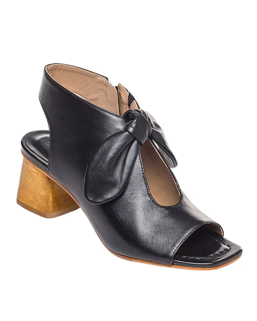 Bernardo Lizzie Leather Knot Zip Sandals