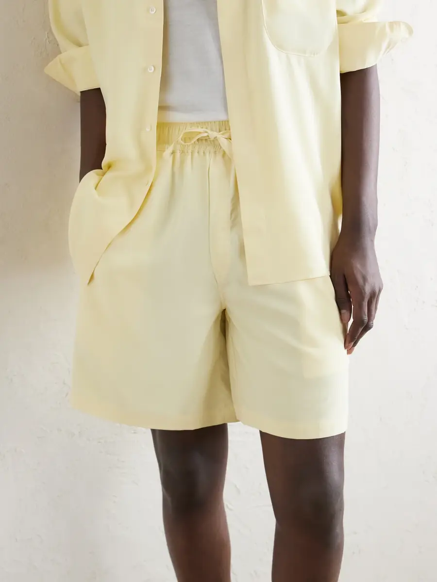 Saman Amel Straight-Leg Silk Shorts - Men | Thumbnail 5