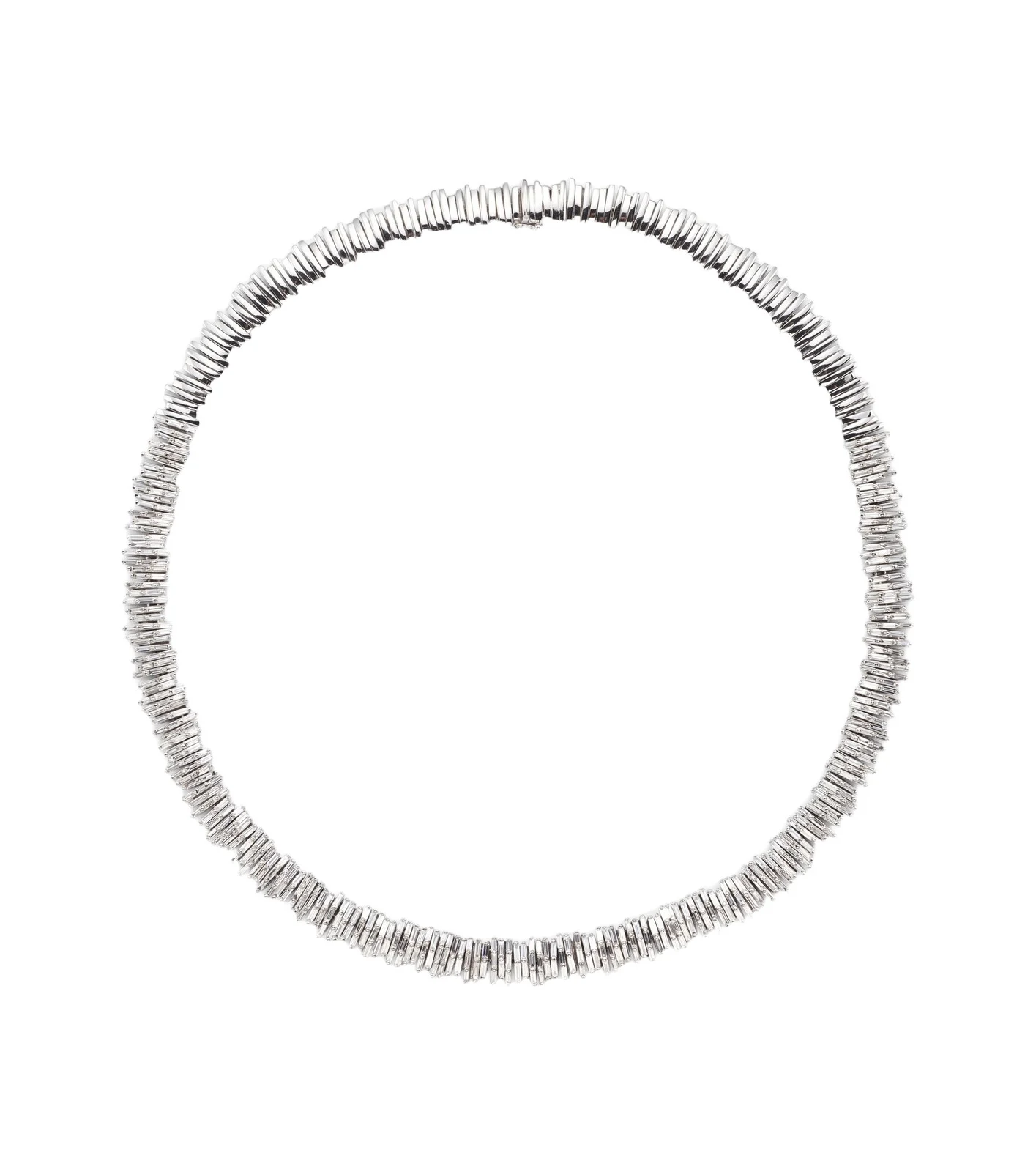 Classic 18kt white gold tennis necklace with diamonds