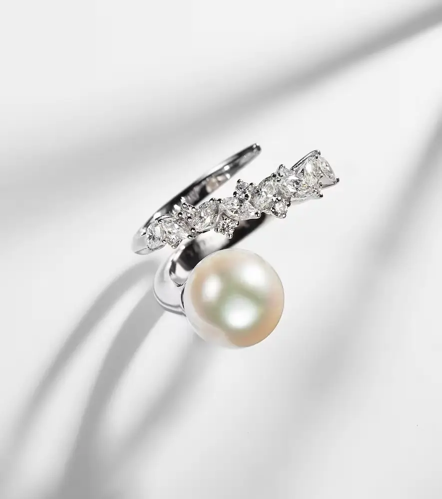 YEPREM Pearlescent 18kt white gold ring with diamonds and pearl | Thumbnail 5 YEPREM Pearlescent 18kt white gold ring with diamonds and pearl | Thumbnail 5