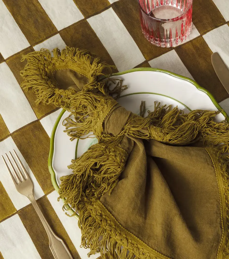 Once Milano Set of 4 fringed linen napkins | Thumbnail 2