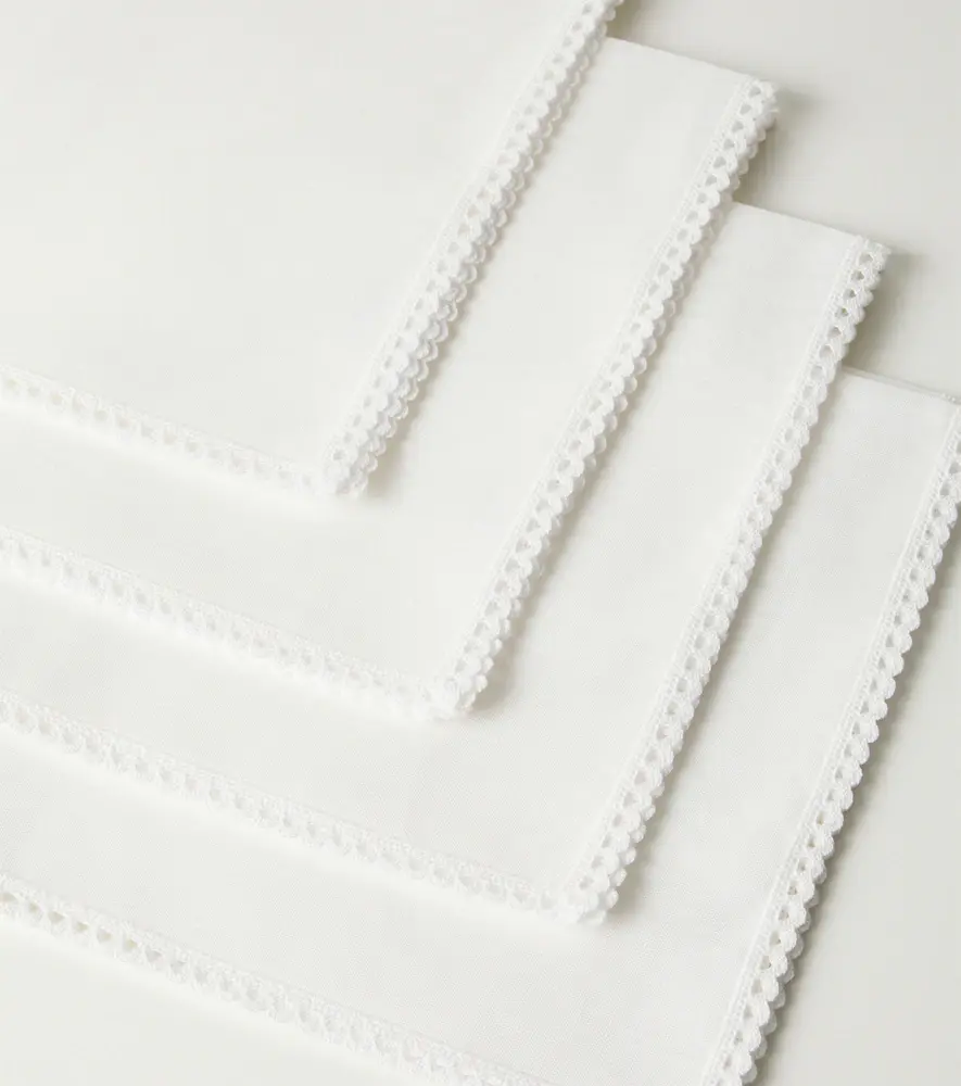 Once Milano Set of 4 lace-trimmed linen napkins | Thumbnail 4